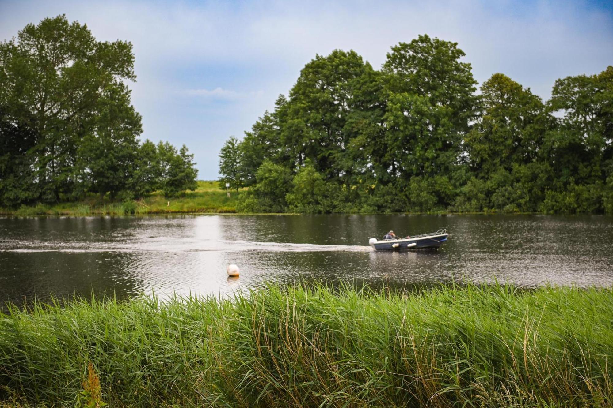 Ferienpark Suederstapel - Eiderlodge 3 Bagian luar foto