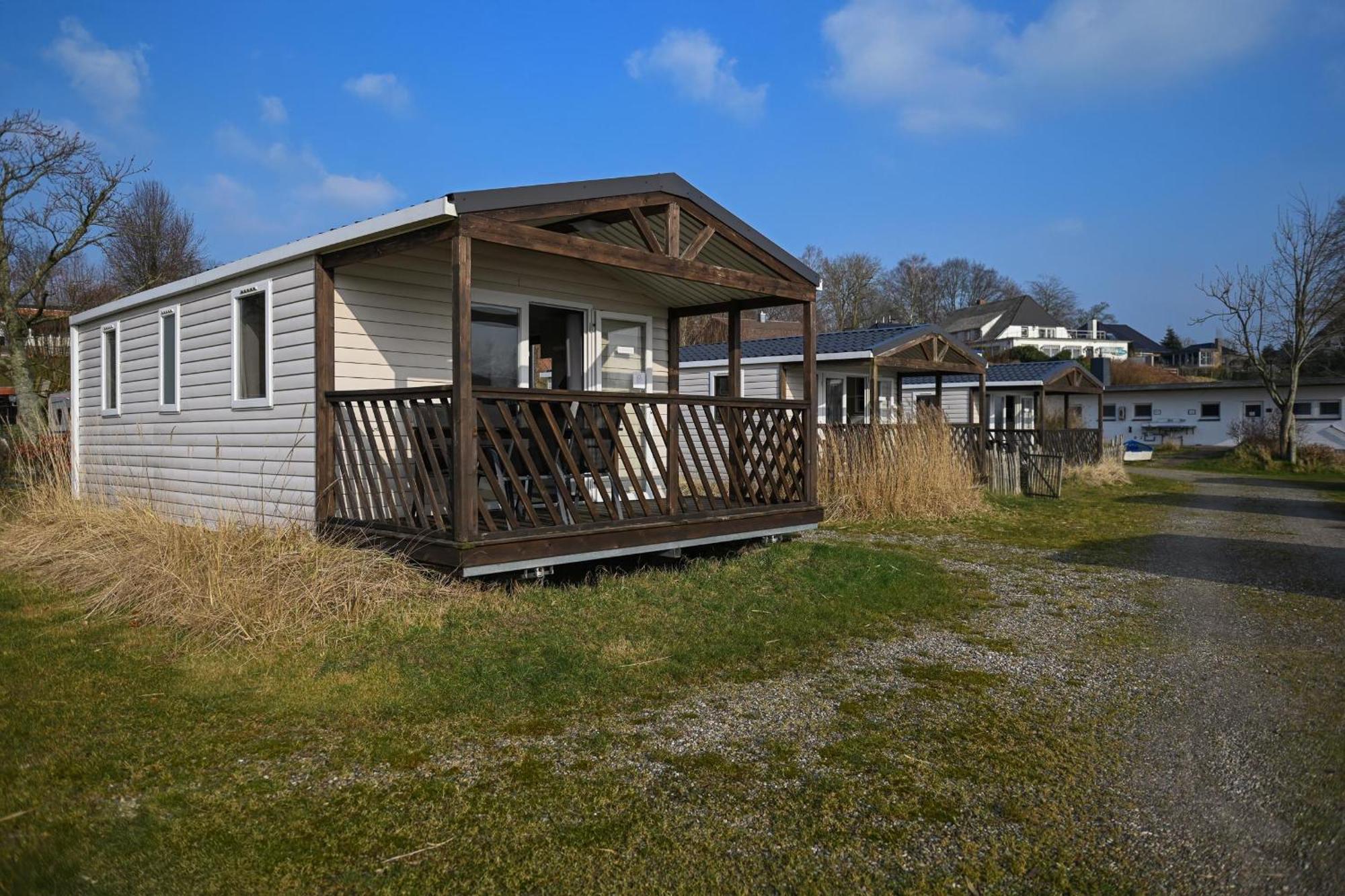 Ferienpark Suederstapel - Eiderlodge 3 Bagian luar foto