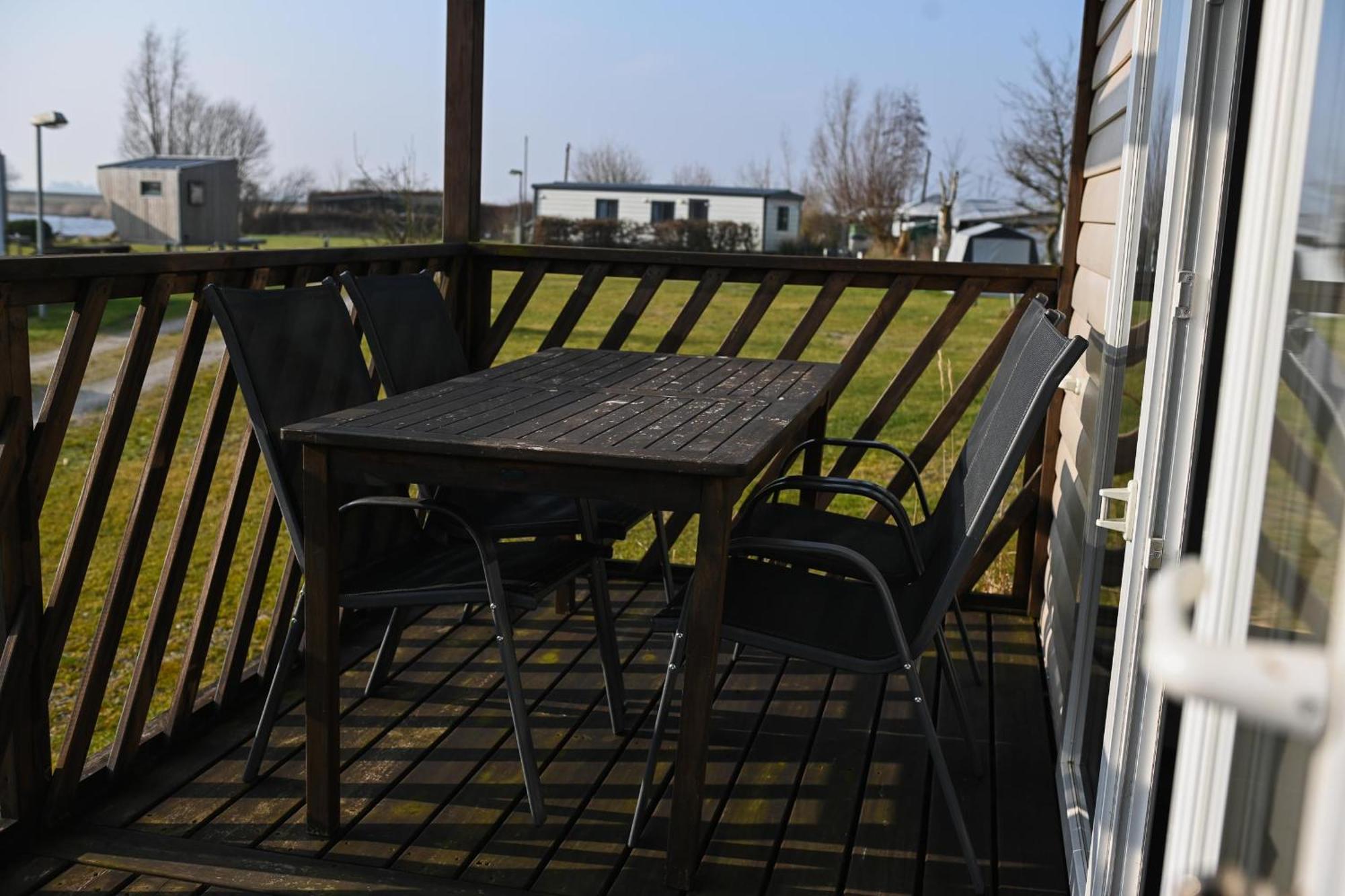 Ferienpark Suederstapel - Eiderlodge 3 Bagian luar foto