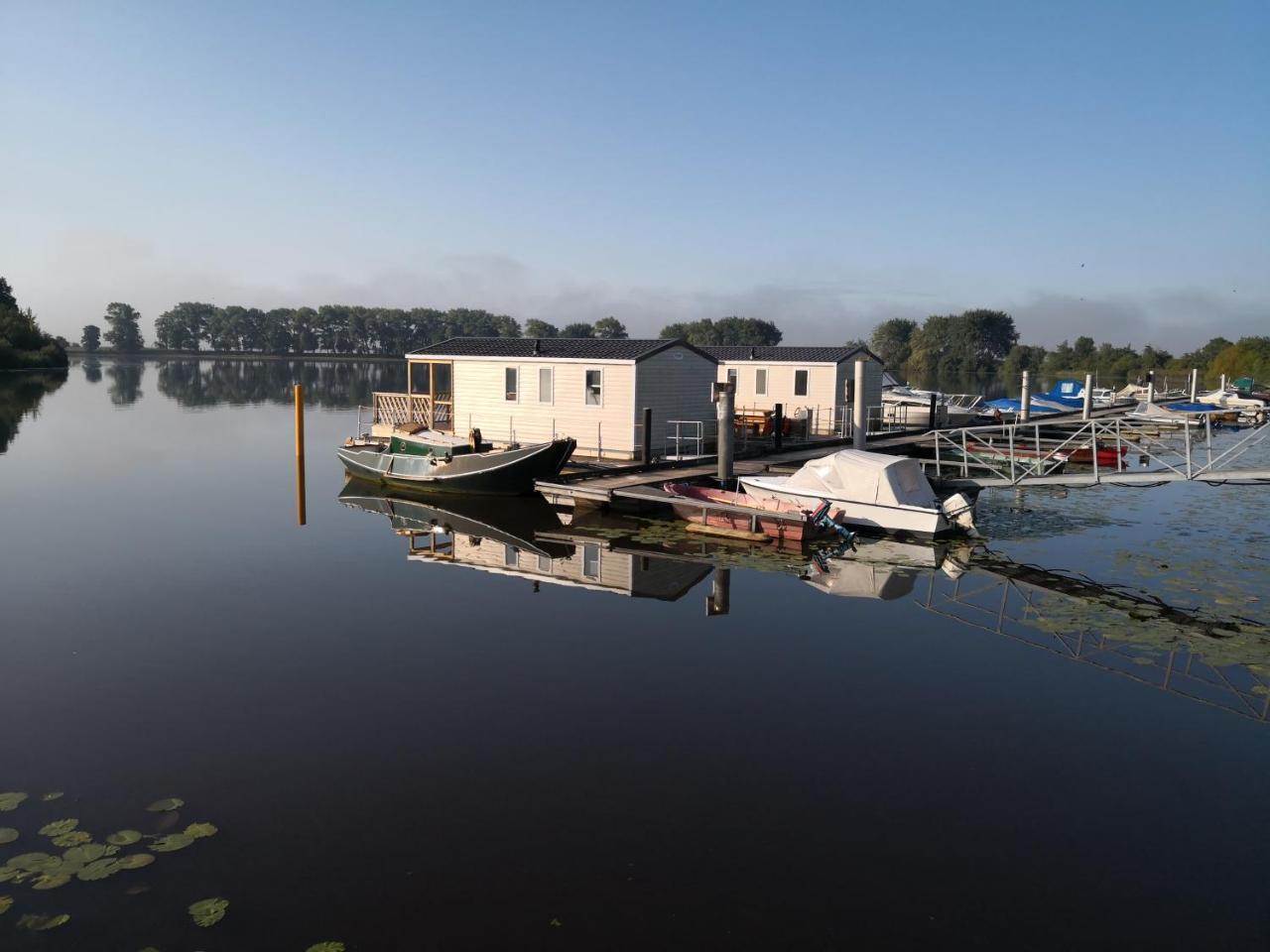 Ferienpark Suederstapel - Eiderlodge 3 Bagian luar foto