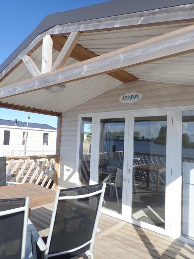 Ferienpark Suederstapel - Eiderlodge 3 Bagian luar foto