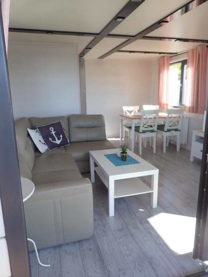 Ferienpark Suederstapel - Eiderlodge 3 Bagian luar foto
